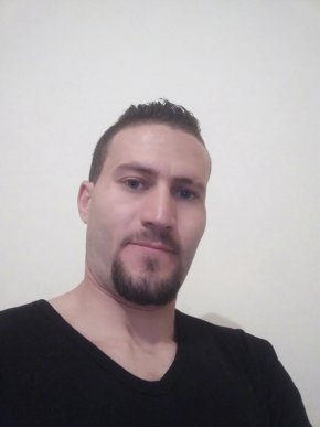 Je cherche une femme sage gentille et surtout vivante