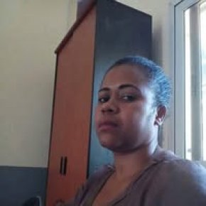 Une femme sérieuse, mature et amoureuse en quête d'un vrai amour...! 