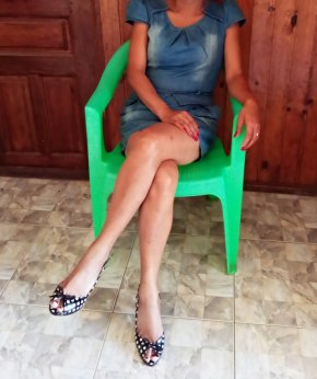 Hâte de te connaître si tu veux vraiment une femme simple sincère mais belle et independante
