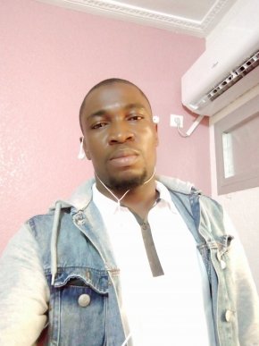je suis une jeune homme beau serieux, recherchant une femme serieuse pour relation amoureuse