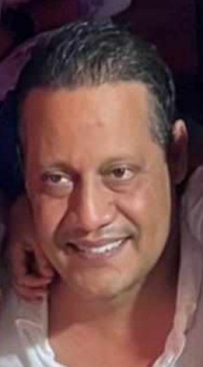 Homme d'affaire ingénieur je cherche une femme mature