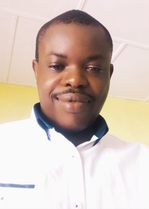 Recherche une belle femme pour relation amoureuse et amitié . Respectueuse et sincère 