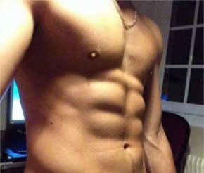 Sexy et sport j'ai 26 trop nerveux 