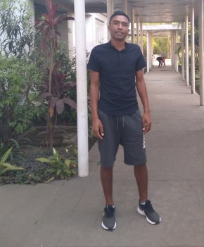 cherche une femme pour etre la compagnon pour la vie.