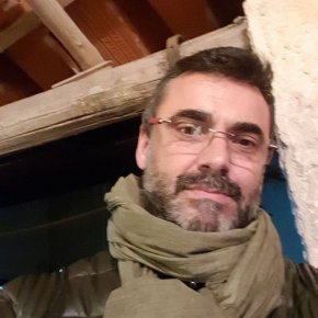 aimez c'est savoir se mettre dans la peau de l'autre en soignant ces ailes cassé 
