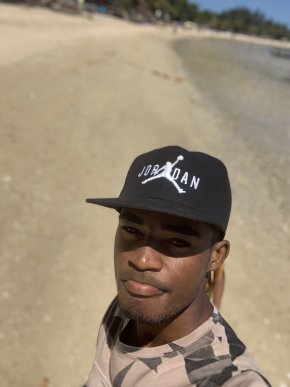 L'homme sérieux cherche une femme sérieuse pour fondé une famille , Écrit mois si vous êtes sérieux 