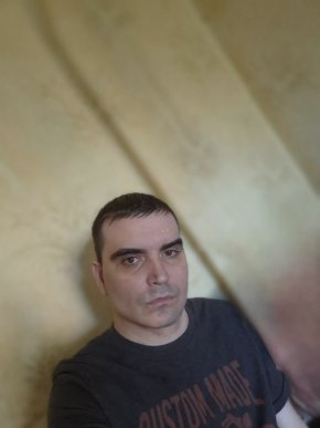 Познакомлюсь с девушкой для общения и возможно чего то большего