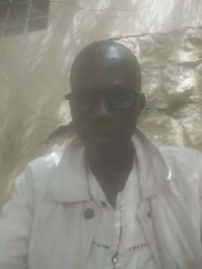 Relation serieuse pour une vie en couple paisible une femme simple décontracté et courageuse