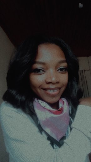 Cherche une relation sérieuse ou bien des connaissances et voir où cela mène. 