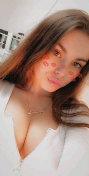 rencontre sexuelle et sens prise de tête avec rosetie Melvina. 