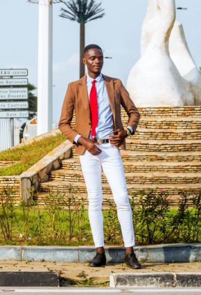 Célibataire cherche une femme pour une relation sérieuse 