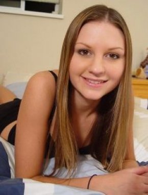 Je suis célibataire sans enfants Hangout sofiaamelie82gmail.com