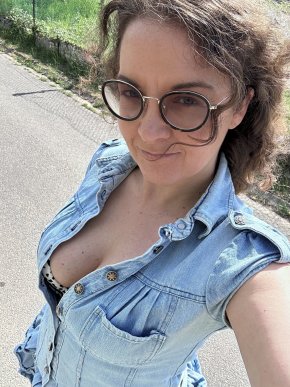 Célibataire sans enfant à la recherche du vrai amour et pure moi je veux du réel 