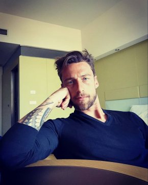 Ben je recherche mon âme sœur je veut trouver l'amour et fait ma vie avec elle 