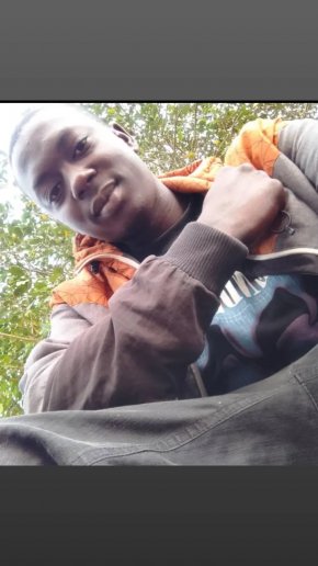 Je tombé amoureux très rapidement je m'attache très vite 