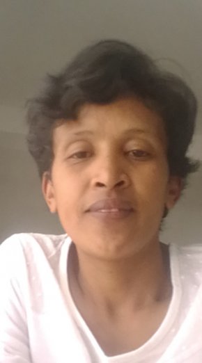  Femme 40 ans divorcée célibataire recherche une relation serieuse
