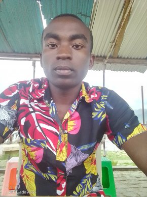 Je cherche une femme simple, sage, priante et prête à s'entraider dans la vie.