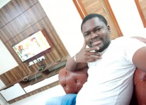 Jeune homme Célibataire  prêt à s'engager avec une femme sérieuse pour fonder notre petite famille  