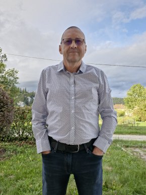 A la recherche du grand amour avec une fille sérieuse. 