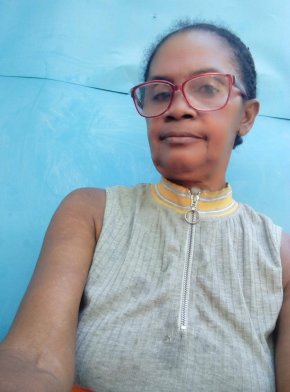 Bonjour je suis une femme malagasy celibataire cherche relation serieux