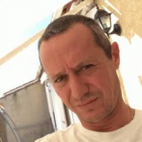 Seul cherche seule pour mettre fin à l'ennuie 