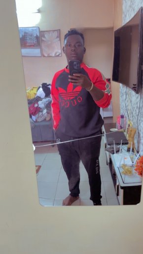 Un homme sincère , serviable , J’ai hâte de trouver celle que je recherche 