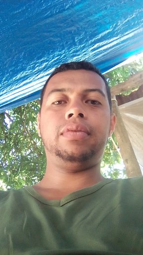 Célibataire curieux cherche cœur aventurier pour voyagé loin