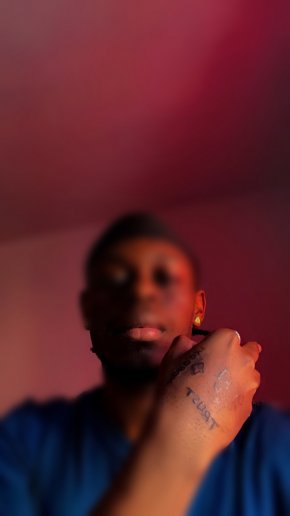 Annonce sur moi je suis une personne très calme et j’aime répondre à mes attentes 