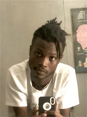 Recherche l’amour et une amitié profonde sympathique et ouvert????????