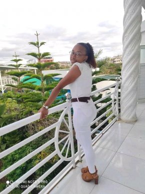 je suis une femme a la recherche d'un homme sincère et honnête 
