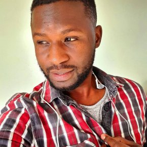 Je cherche une relations sérieuse, amoureuse ou bien aventure aussi